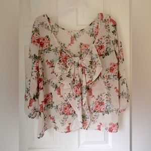 Floral, Romantic, Pretty Top- Love Culture Size Medium
